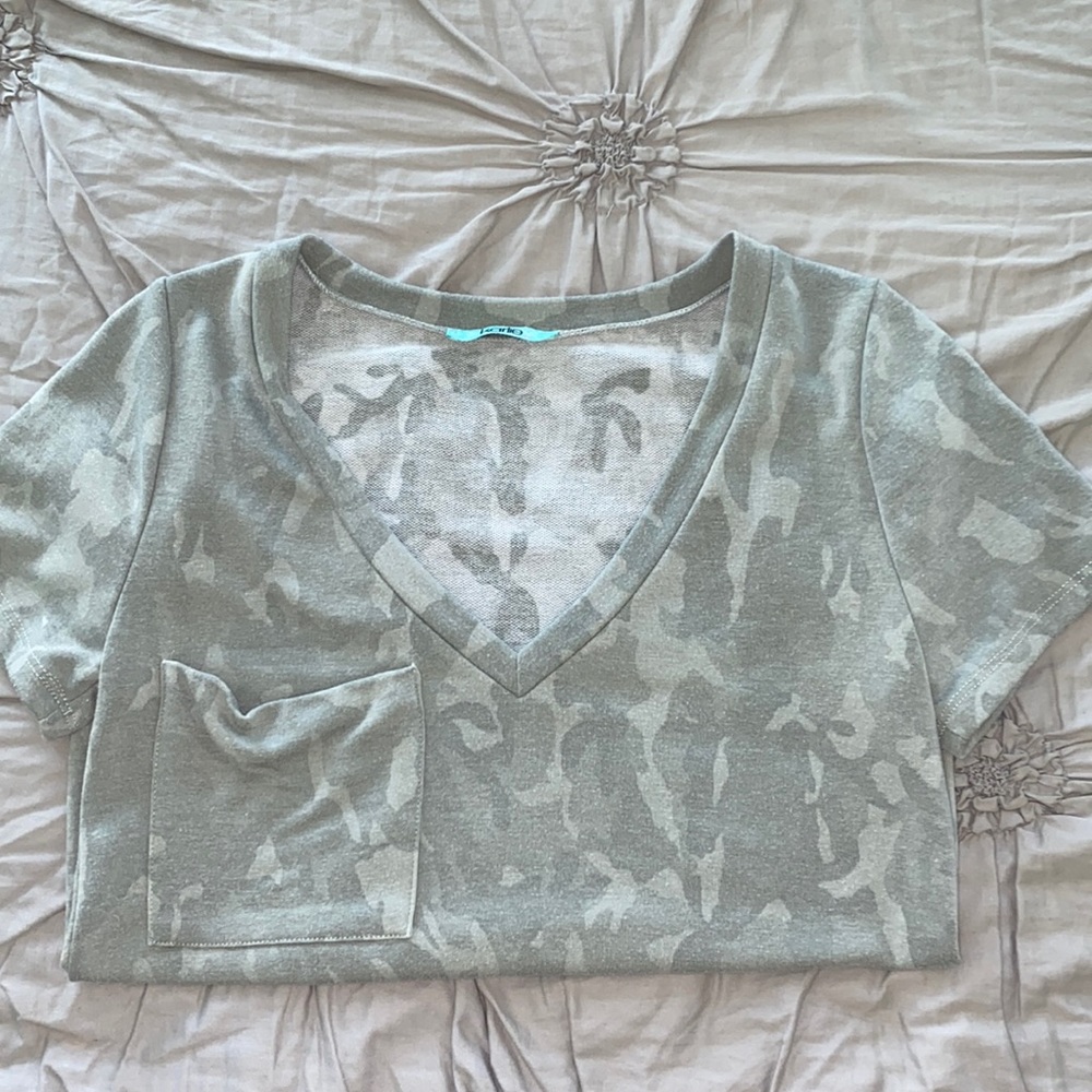 Karlie Camo Tee! NWOT!!